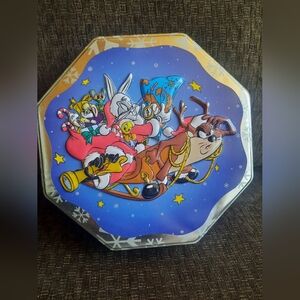 Vintage 1999 Warner Brothers Looney Tunes Christmas Tin Taz Bugs Tweety Daffy